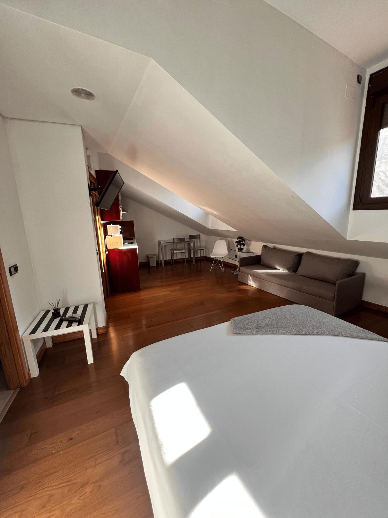 Apartamentos San Antonio Aranda de Duero Exteriör bild