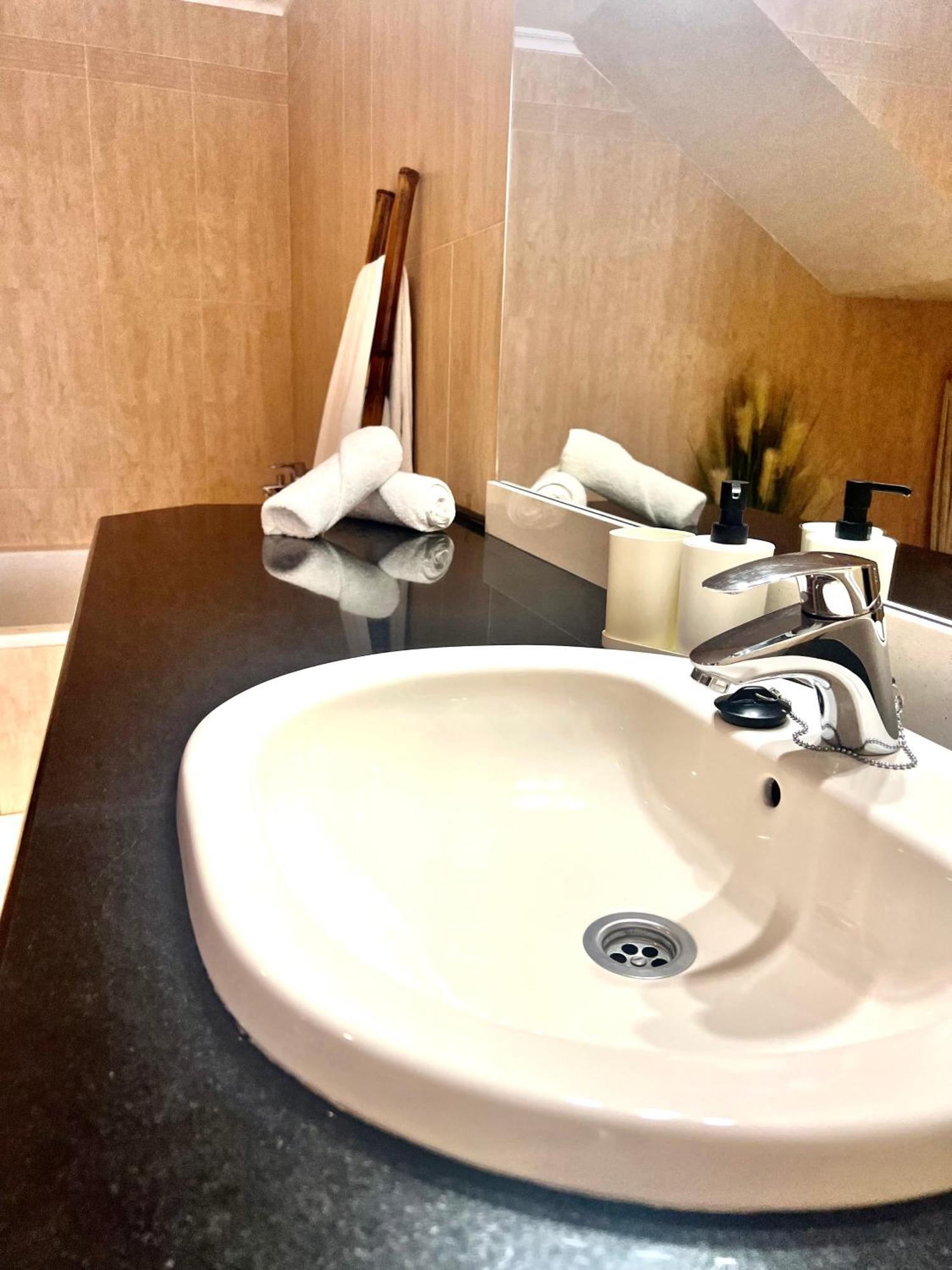Apartamentos San Antonio Aranda de Duero Exteriör bild