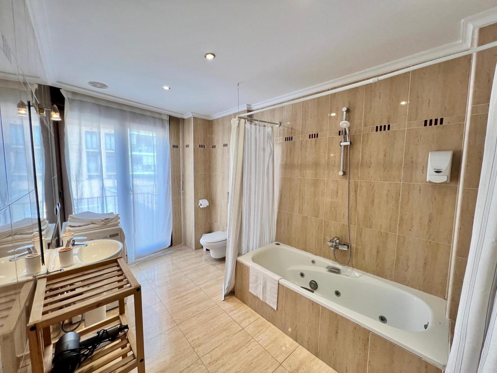 Apartamentos San Antonio Aranda de Duero Exteriör bild