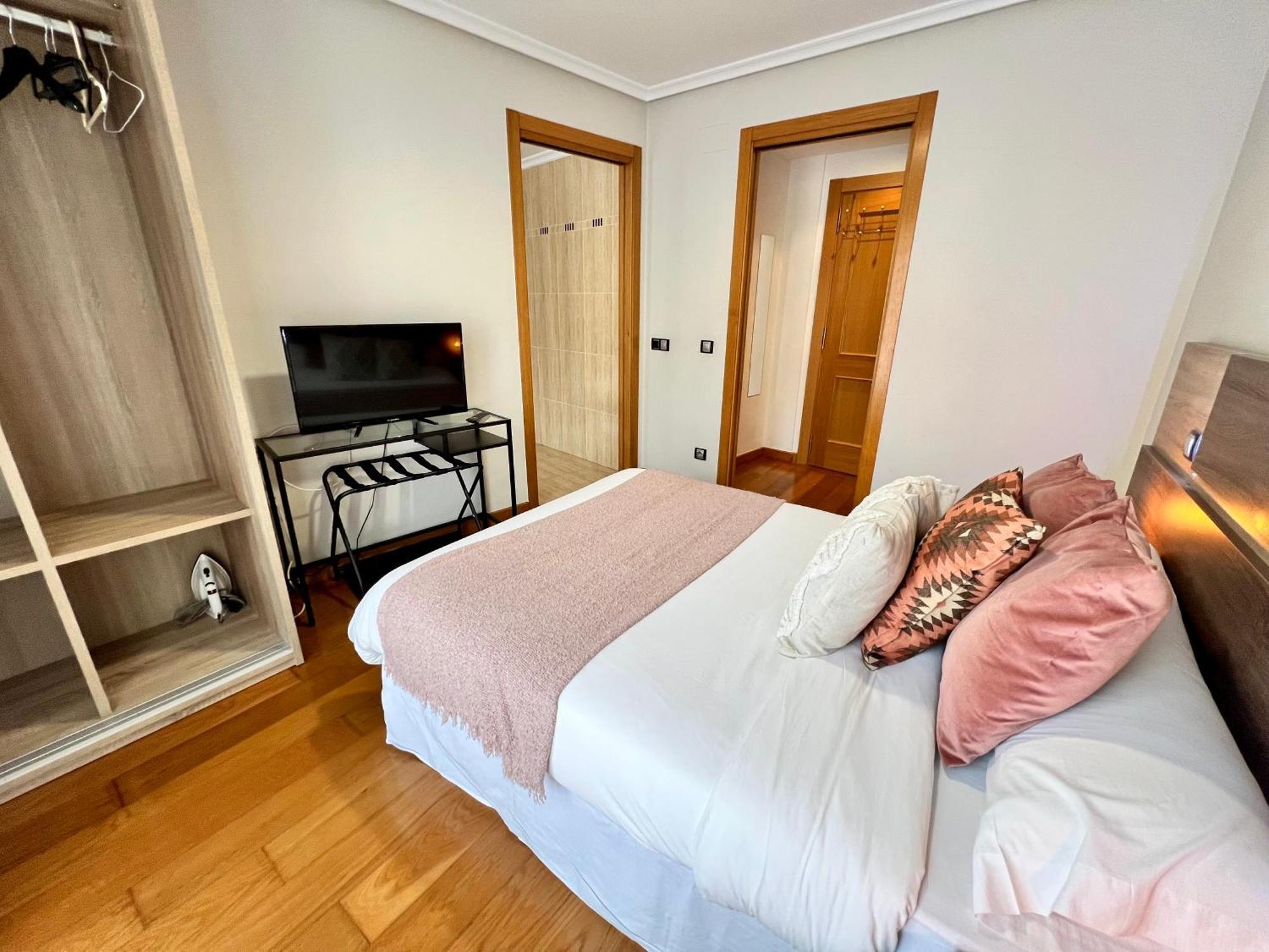 Apartamentos San Antonio Aranda de Duero Exteriör bild